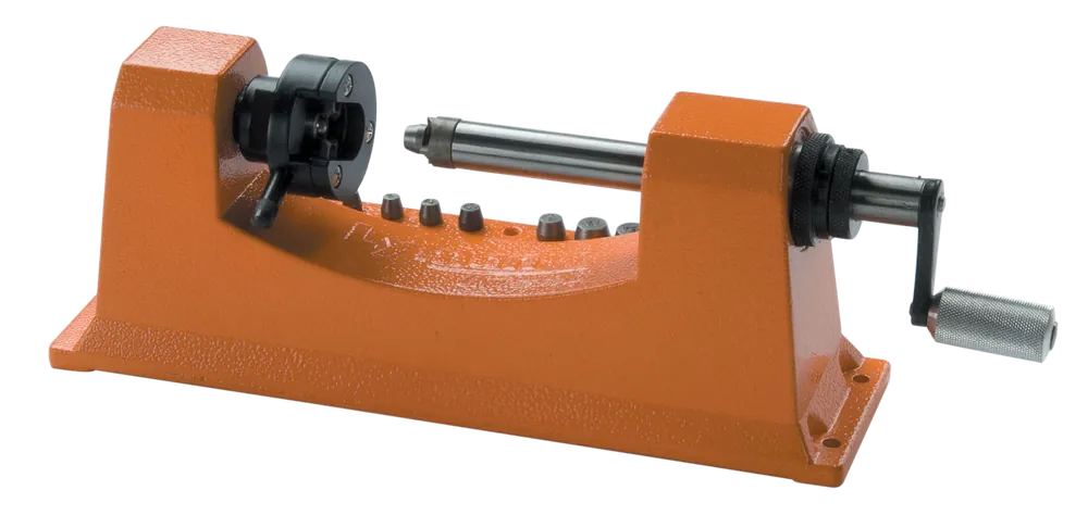 Lyman Universal Carbide Case Trimmer Kit, .17–.458 Cal Compact with 9 Pilots 7862009