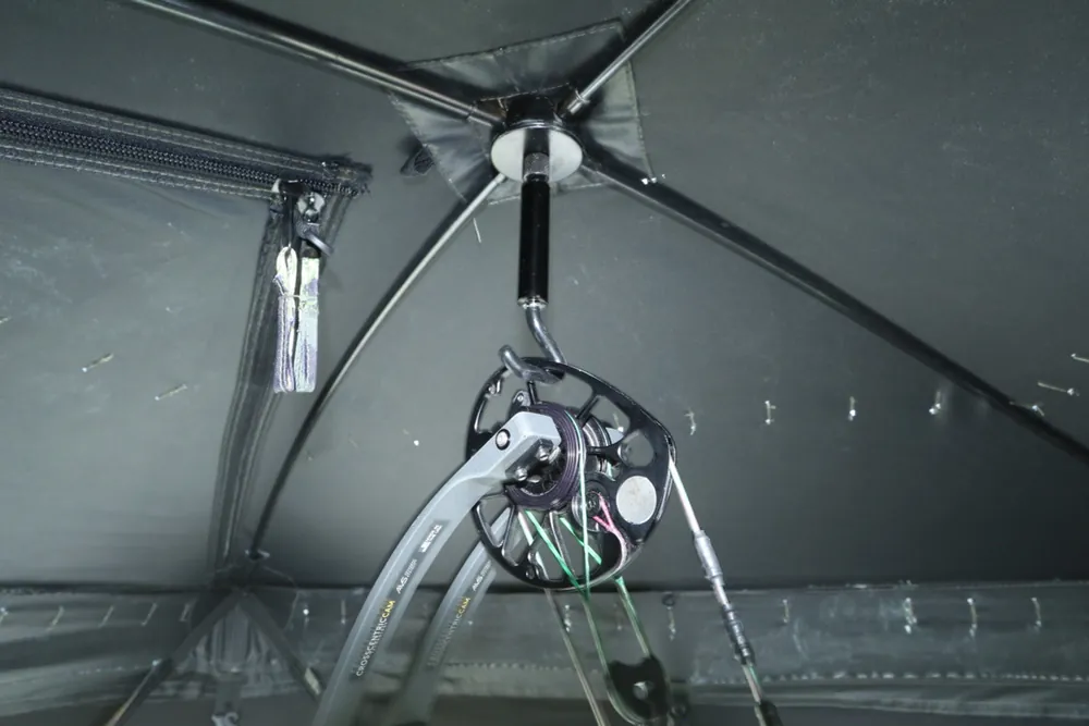 Xenex Ground Blind Bow Hanger