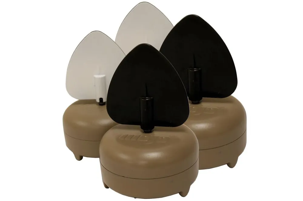 4 Pack Dove A Flicker Motion Decoys by Mojo Outdoors