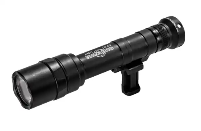 Scout Light 6 volt 1000 Lumens Flashlight in Tan by Surefire