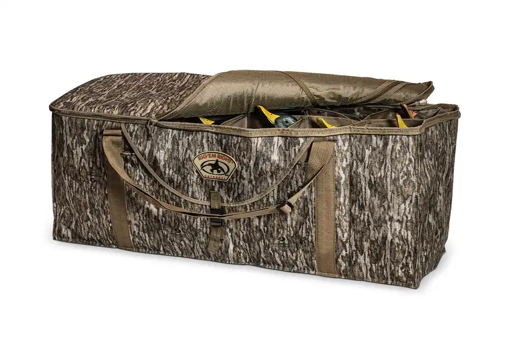 12-Slot Deluxe Decoy Bag in Bottomland Camo by Rig Em Right