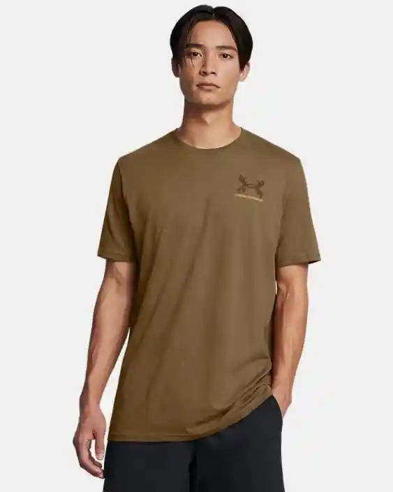 Schematic White Tail Short Sleeve Tee by Under Armour