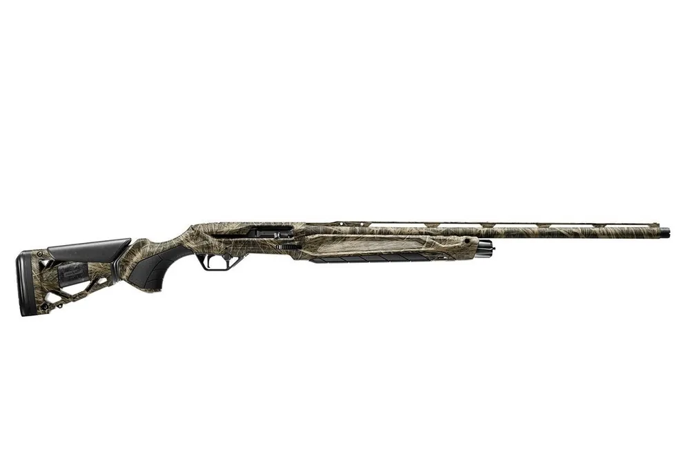 AX800 Suprema 12 Gauge Shotgun with 3-1/2 Inch Chamber 26 Inch Barrel in Shadowgrass Camo Stock by Beretta
