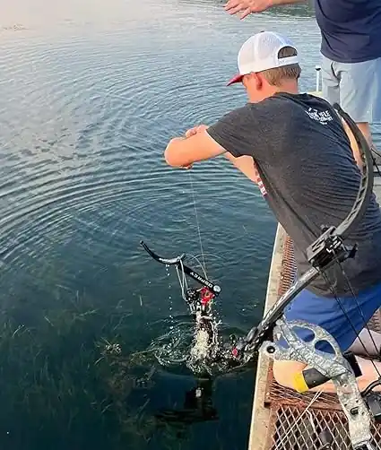 Bowfishing Retriever Floats by Savur Outdoors