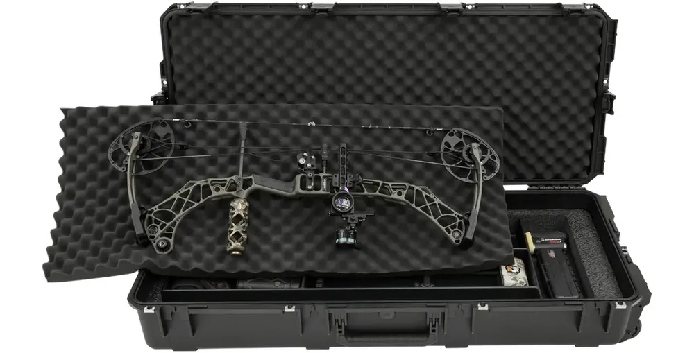 Ultimate Single Double Bow Case by SKB Corporation