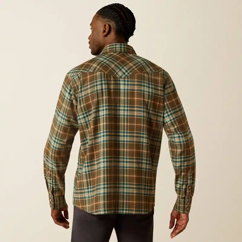 Henry Retro Fit Snap Long Sleeve Shirt in Green by Ariat