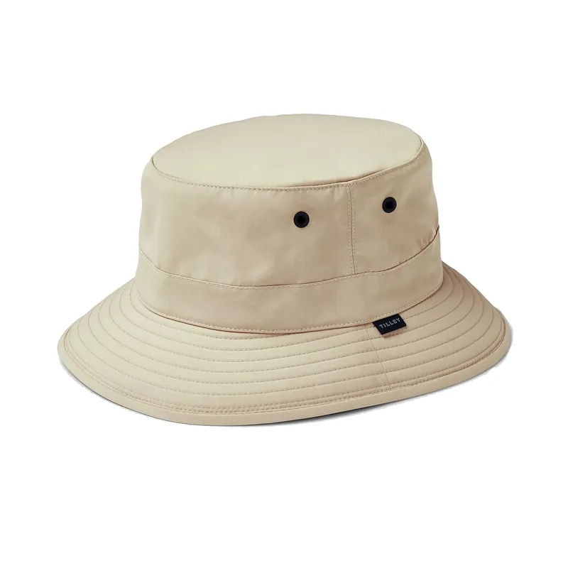 Technical T1 - Tan - Small