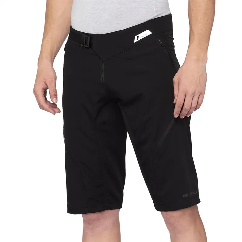 Men‘s Airmatic Shorts - Black - 36